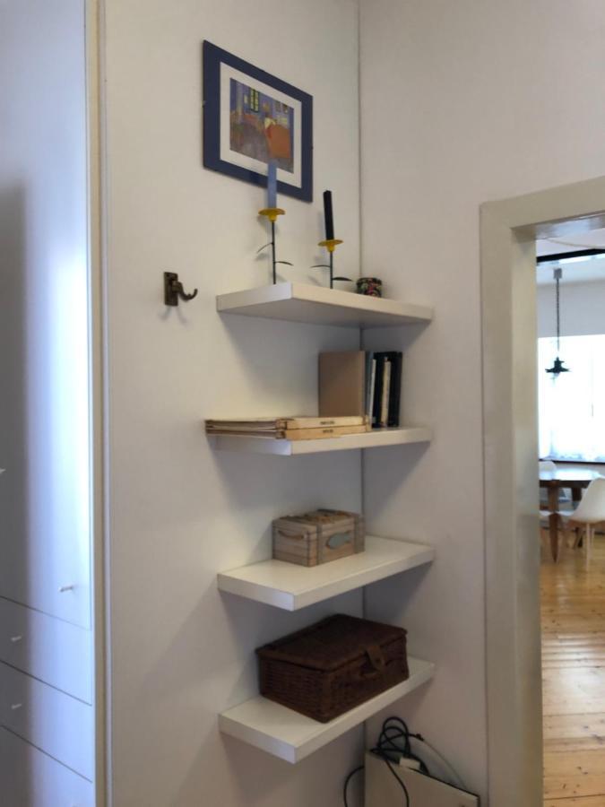 La Piazzetta Apartment Capraia Luaran gambar